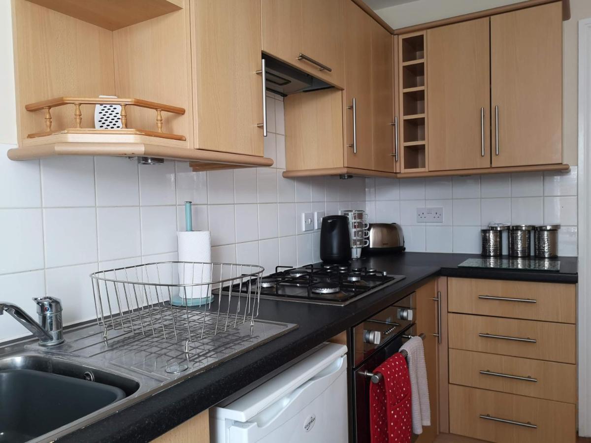 Coastal Escape Deal - 2 Bedroom House -Short Lets & Serviced Accommodation 外观 照片