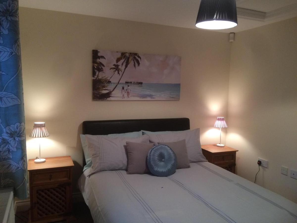 Coastal Escape Deal - 2 Bedroom House -Short Lets & Serviced Accommodation 外观 照片