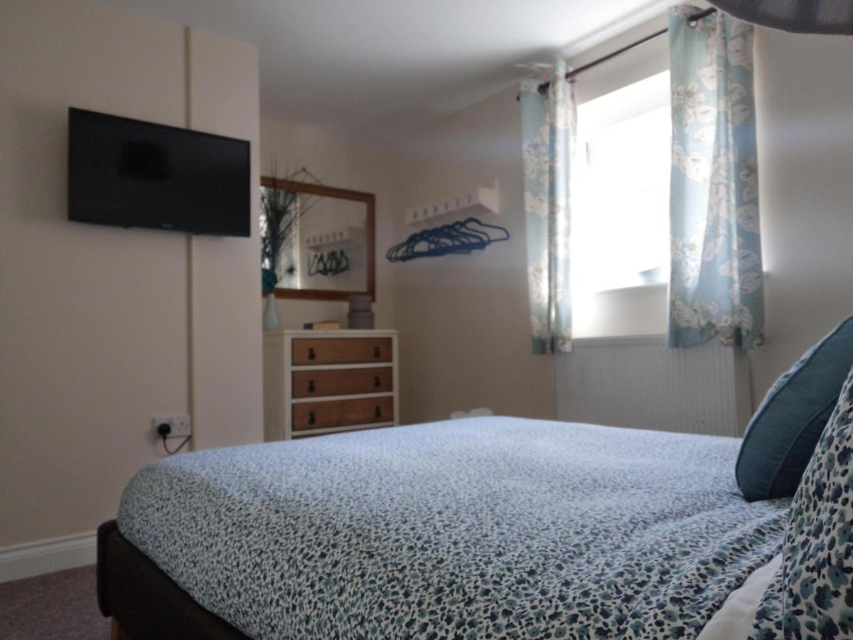 Coastal Escape Deal - 2 Bedroom House -Short Lets & Serviced Accommodation 外观 照片