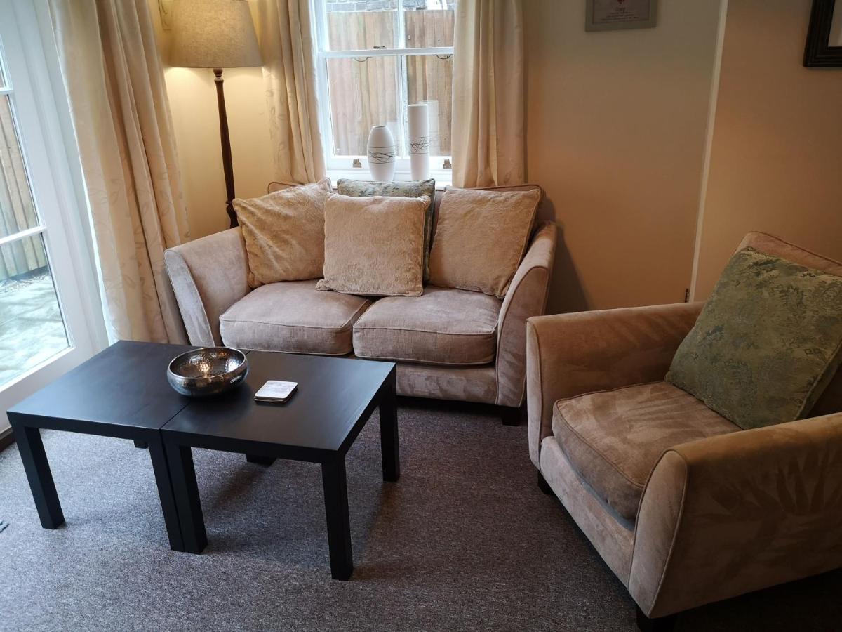 Coastal Escape Deal - 2 Bedroom House -Short Lets & Serviced Accommodation 外观 照片